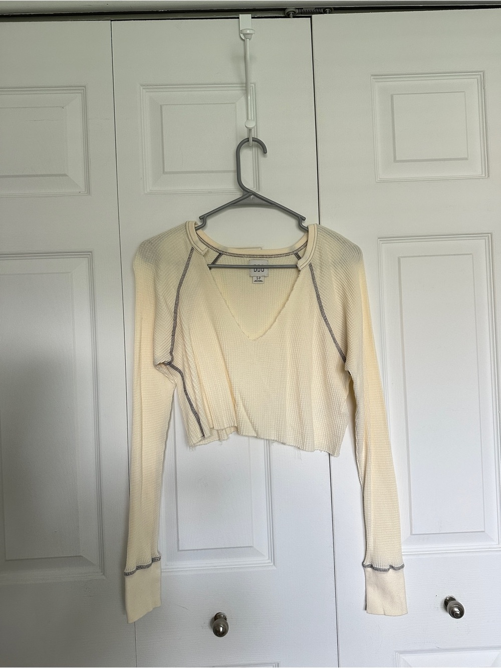BDG Cream Cropped Waffle Knit Long Sleeve Top with Contrast Stitching